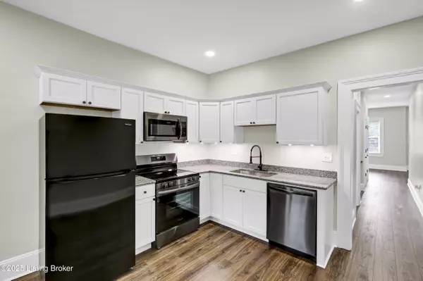Louisville, KY 40208,1426 S Brook St #1