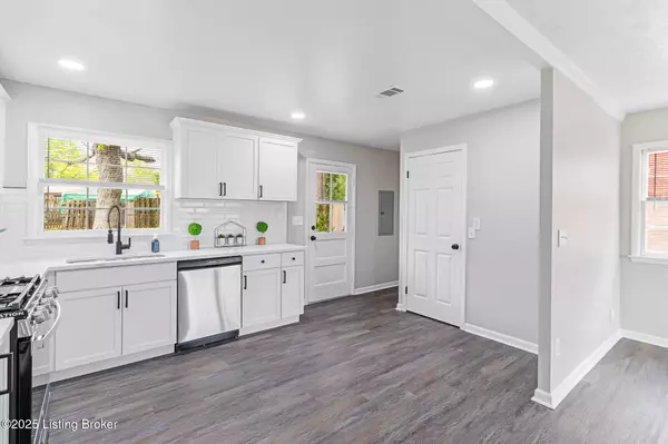 Louisville, KY 40218,2231 Liverpool Ln