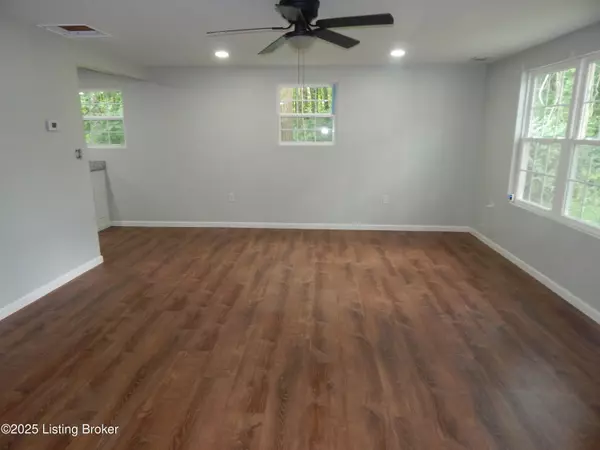 Louisville, KY 40258,6601 Sylvania 6 Rd