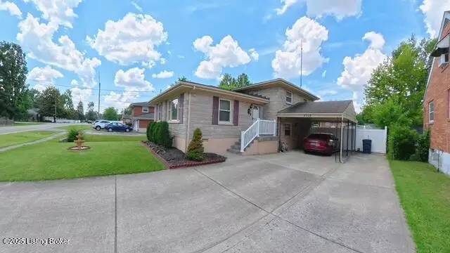 5712 Jeanine Dr, Louisville, KY 40219