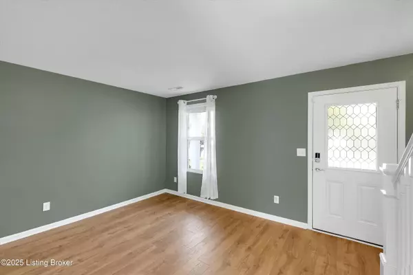 Louisville, KY 40299,11898 Trottingham Cir