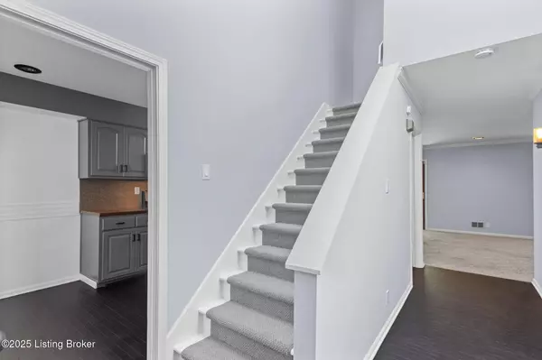 Louisville, KY 40207,3607 Brownsboro Rd #14