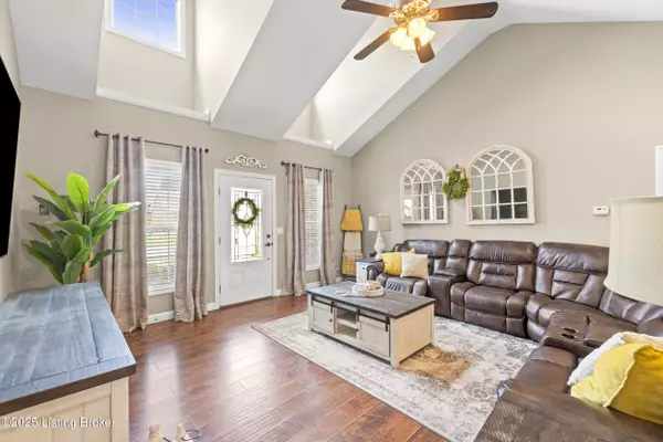 Mt Washington, KY 40047,346 London SQ