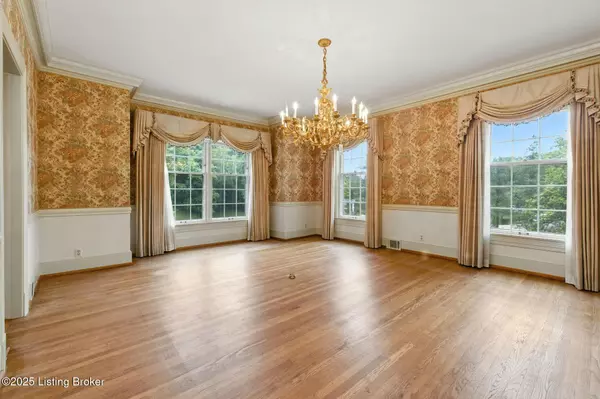 Louisville, KY 40207,123 Arrowhead Rd