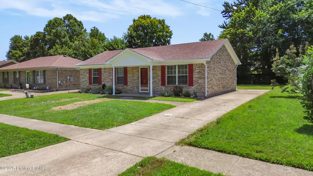 3718 Bonaventure Blvd, Louisville, KY 40219