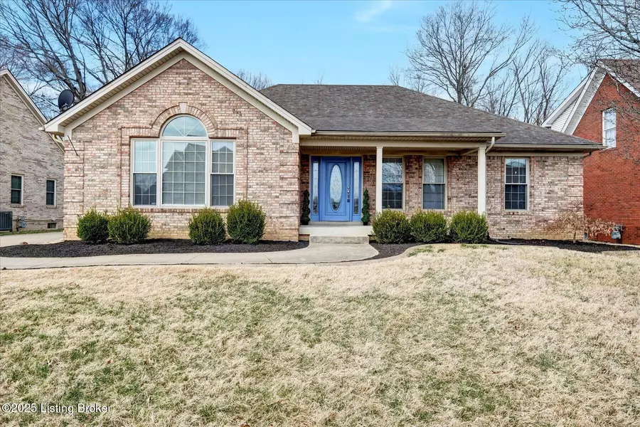 12504 Hedgeapple WAY, Louisville, KY 40272