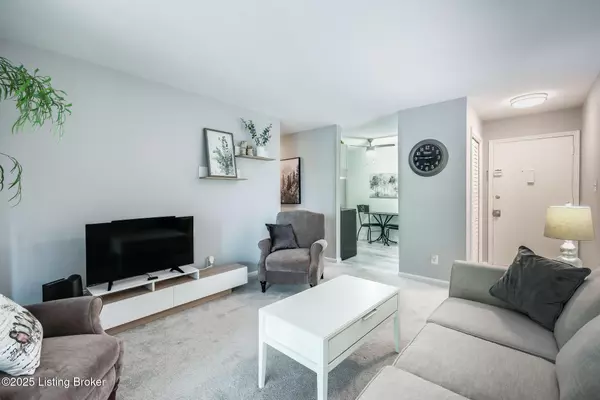 Louisville, KY 40218,3510 Paragon Ct #UNIT 13