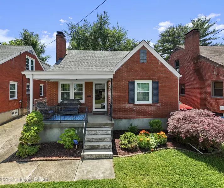 726 Parkway Dr, Louisville, KY 40217