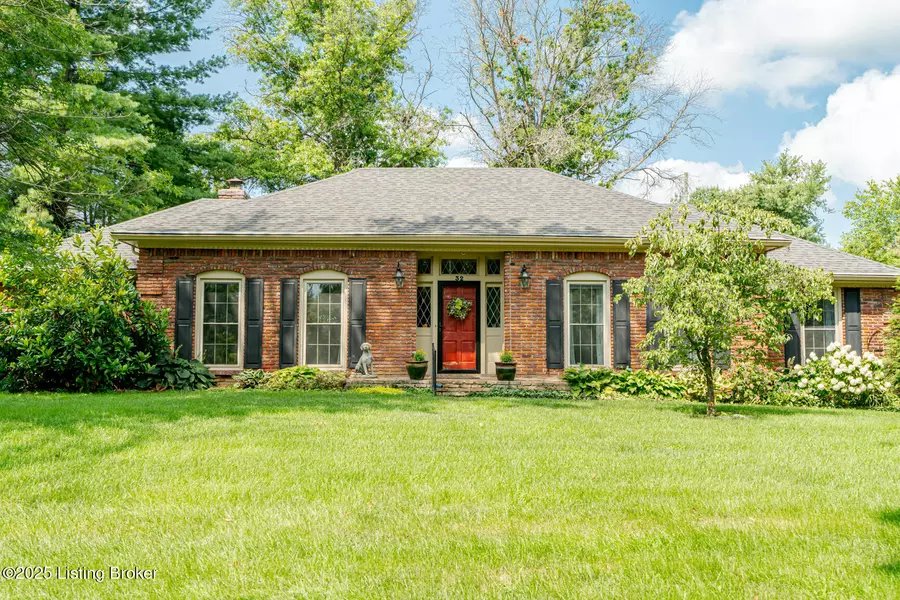 32 Smithfield Rd, Shelbyville, KY 40065