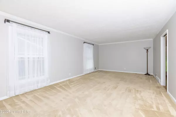 Louisville, KY 40205,3136 Sunny Ln