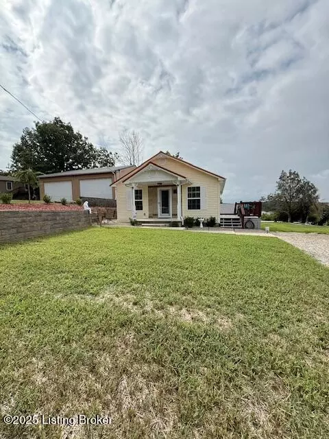 Clarkson, KY 42726,827 Lakeview Cir