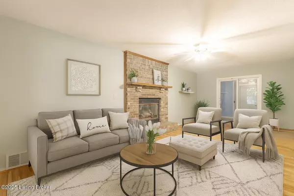 102 Larkspur Dr, Radcliff, KY 40160
