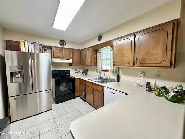 Radcliff, KY 40160,132 Wintergreen Dr