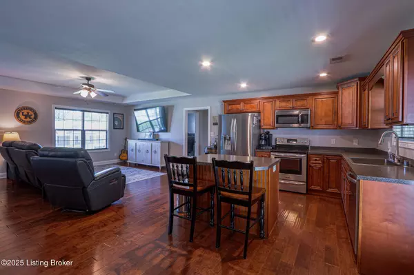 Coxs Creek, KY 40013,150 Peabody LOOP