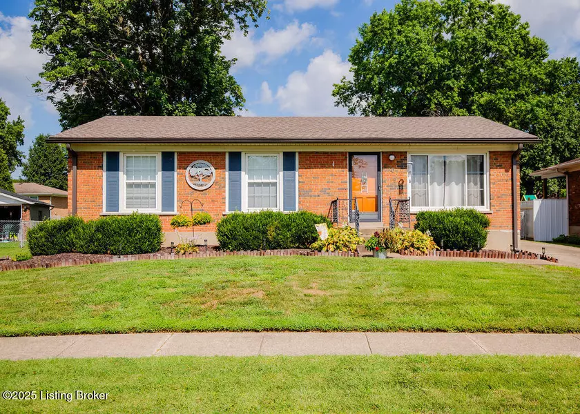 6707 Orange Blossom Rd, Louisville, KY 40219