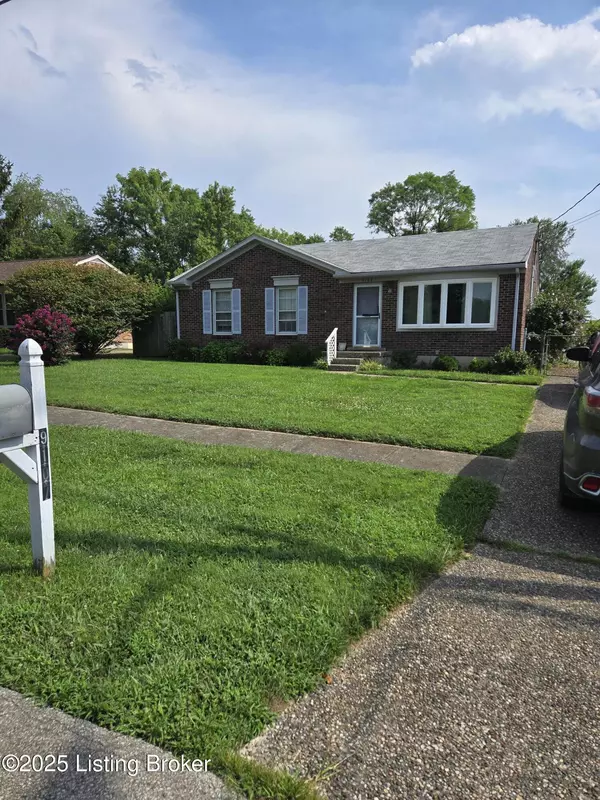 9107 Cedarwood Dr, Pewee Valley, KY 40056