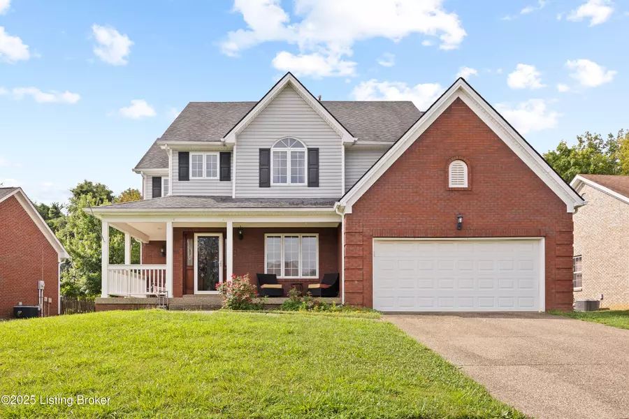7408 Apple Mill Dr, Louisville, KY 40228