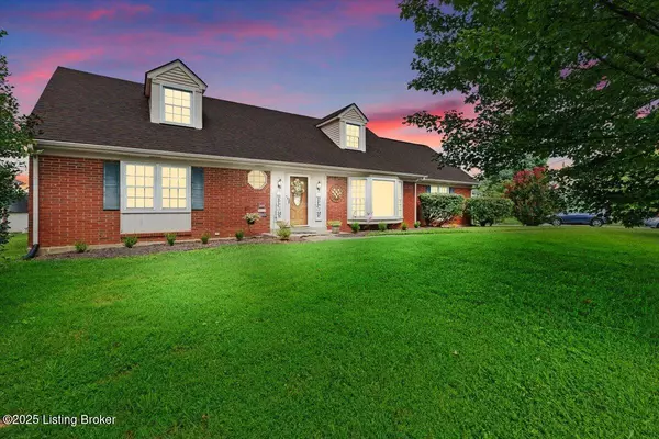 6516 Ridge Cliff Rd, Louisville, KY 40228