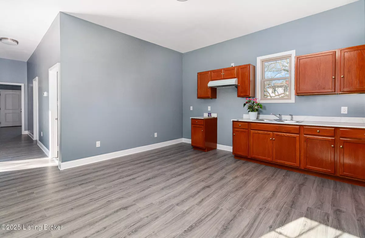 Louisville, KY 40212,2531 Columbia St