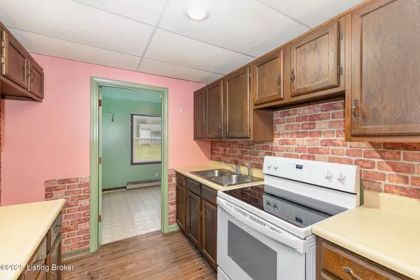 Pendleton, KY 40055,2324 Pattons Creek Rd