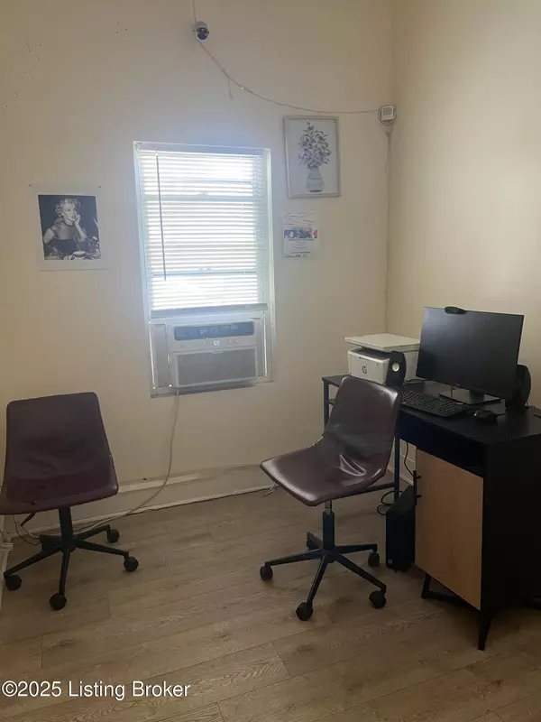 Louisville, KY 40210,2318 Bolling Ave