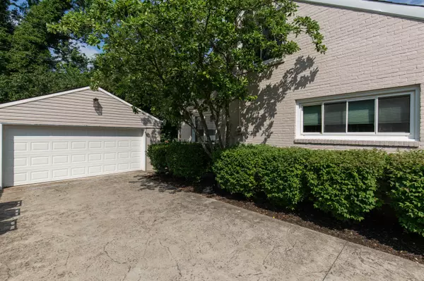 Louisville, KY 40220,2510 Browns Ln