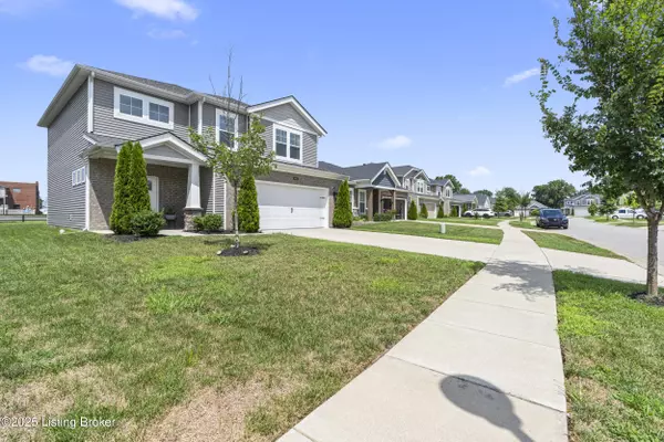 Louisville, KY 40228,6411 Oak Village Dr