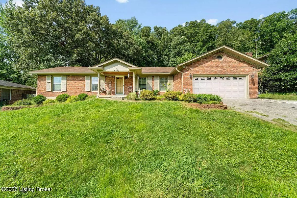 Louisville, KY 40272,9206 Lakeridge Dr