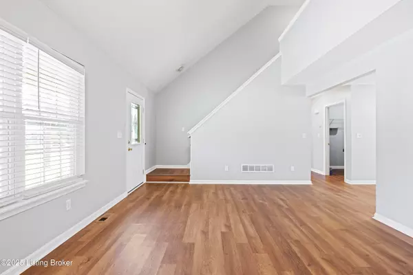 Louisville, KY 40216,2414 Helen Ave