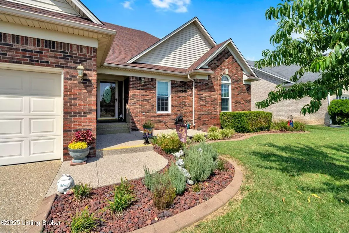 Louisville, KY 40272,6617 Sun Ray Dr