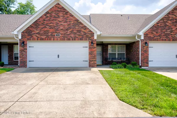 8228 Delta Cir, Louisville, KY 40228