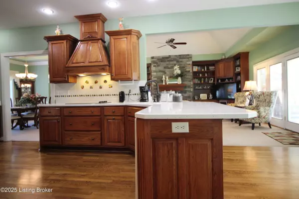 Crestwood, KY 40014,1928 Mayfield Dr