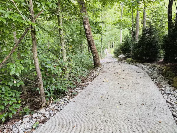 Leitchfield, KY 42754,15 Red Rock Ct