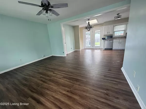 Louisville, KY 40216,6300 Derrick Dr