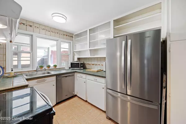 Louisville, KY 40220,3212 Allison WAY