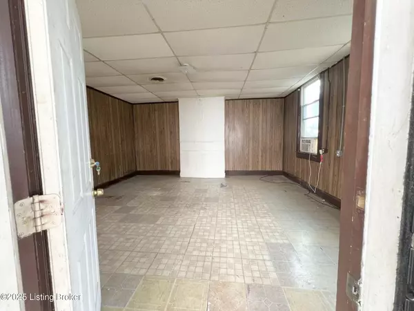 Louisville, KY 40203,1522 Cedar St