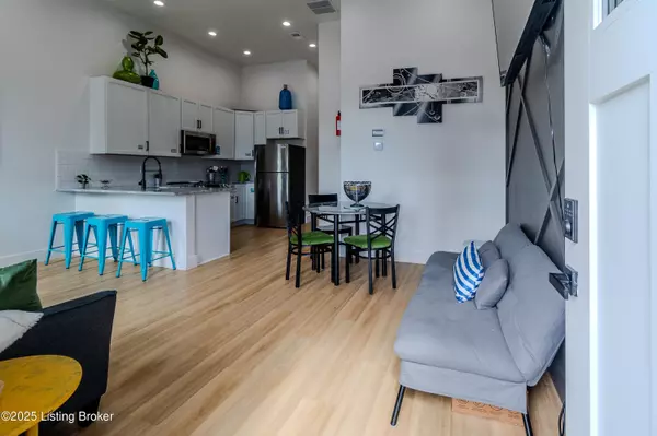 Louisville, KY 40204,761 Logan St