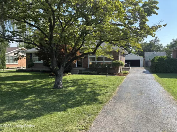 2809 Esther Blvd, Louisville, KY 40220