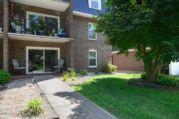 Elizabethtown, KY 42701,103 Freeman Green Dr #1B