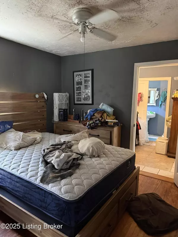Louisville, KY 40272,6918 Bowen Ave
