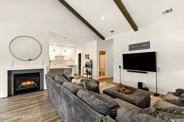 Louisville, KY 40223,10336 Dorsey Village Dr