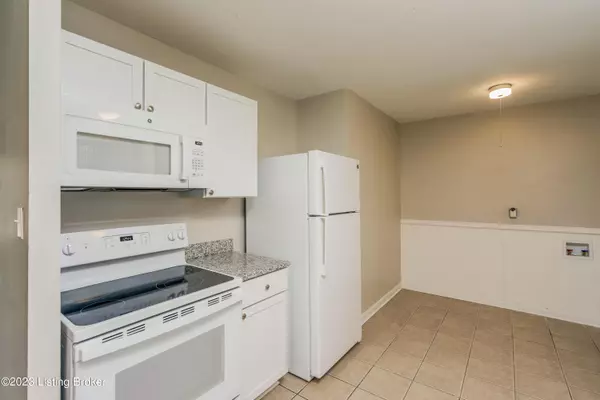 Louisville, KY 40220,3113 Maywood Pl