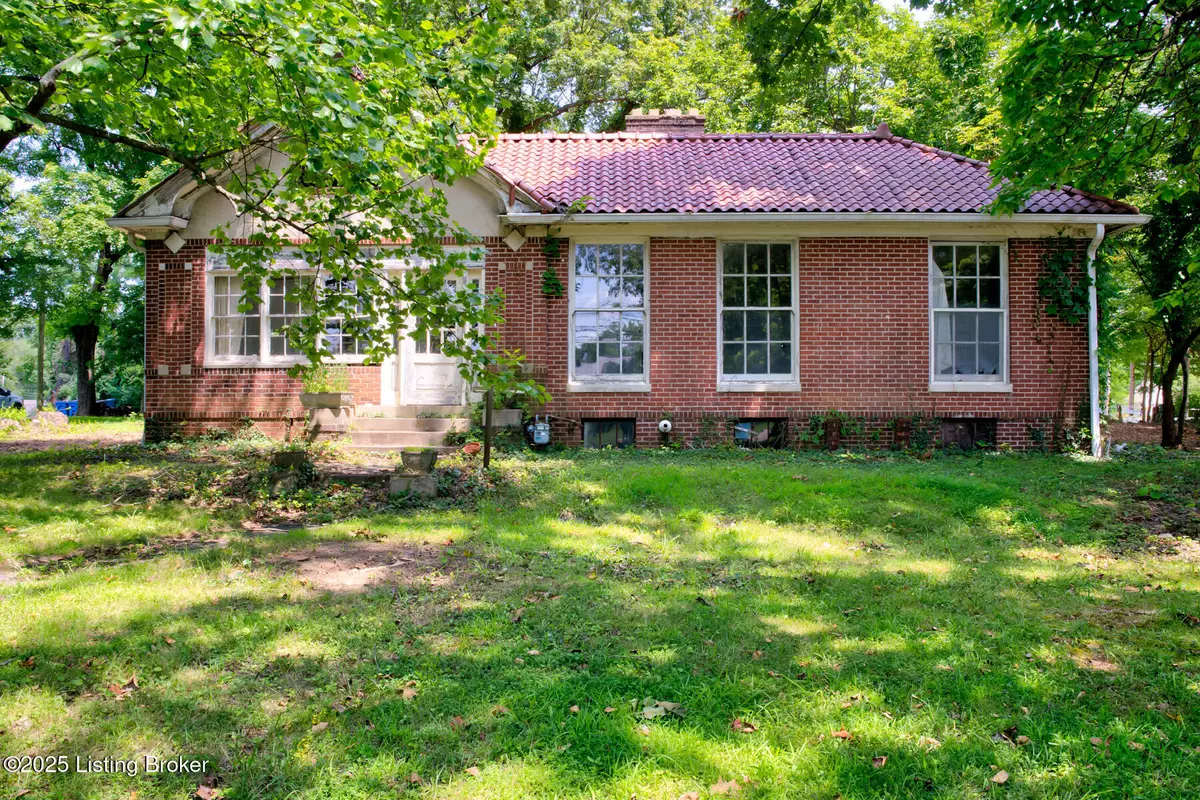 Louisville, KY 40243,215 S Madison Ave