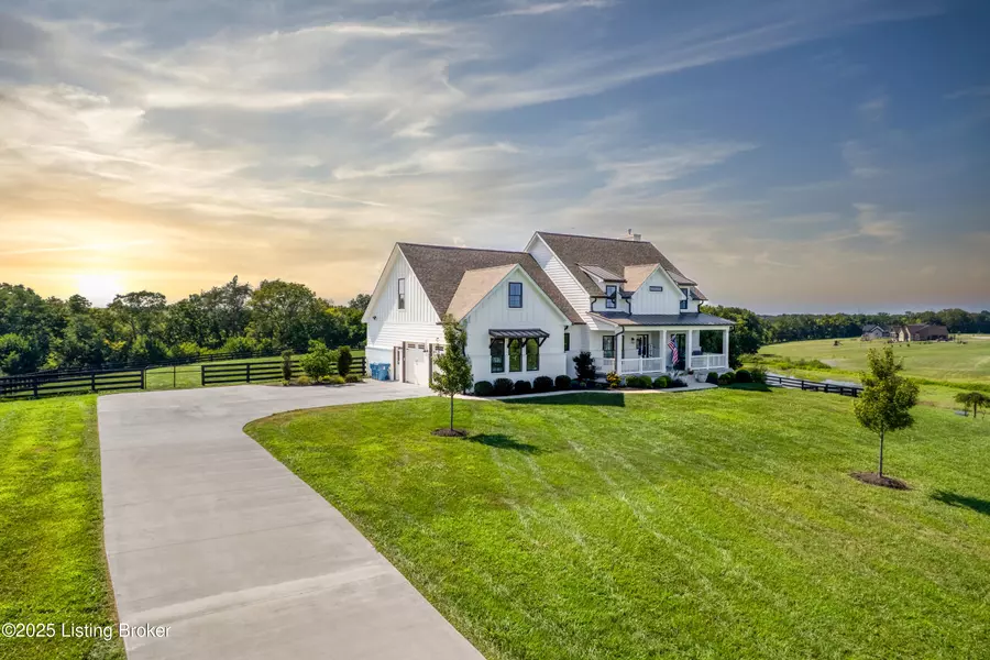 639 S Stallard Dr, Shelbyville, KY 40065