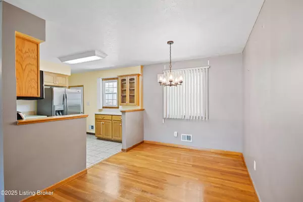 Louisville, KY 40272,10823 Milwaukee WAY