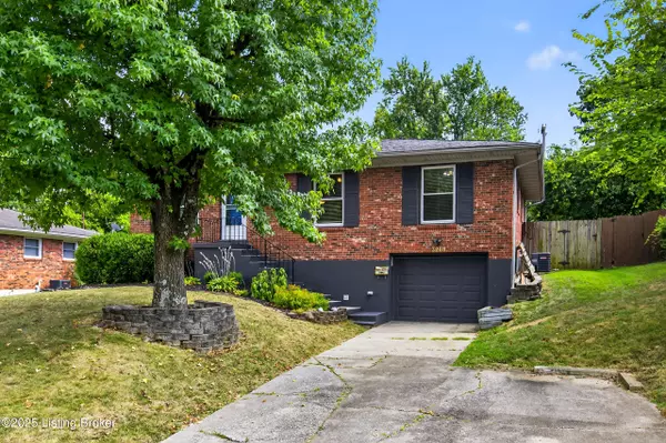 Lexington, KY 40517,3268 Sutherland Dr