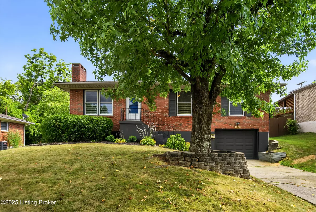 Lexington, KY 40517,3268 Sutherland Dr