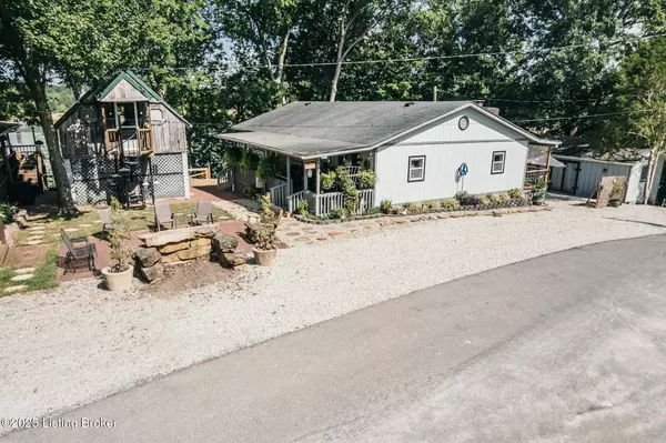 Mcdaniels, KY 40152,498 Rainbow Knob Ln