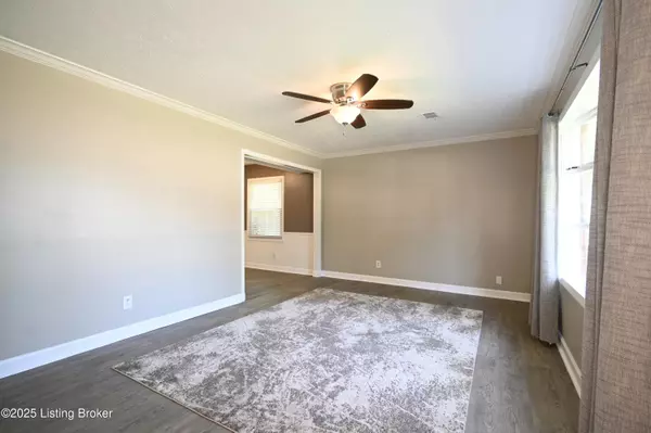 Louisville, KY 40223,9506 Meadowgate Ct