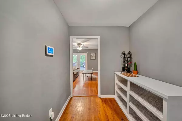 Louisville, KY 40272,2714 Windsor Forest Dr